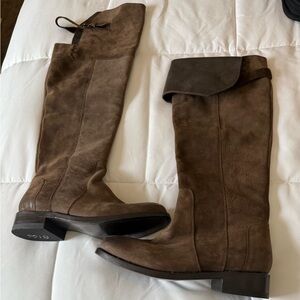 Vero Cuoio Brown Knee-High Suede Boots Size 6.5 Buckle at Knee